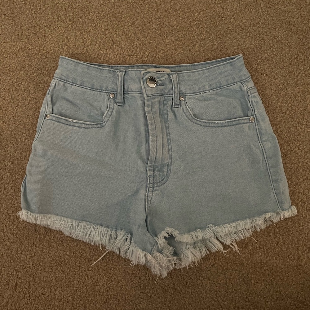 Forever 21 Light Wash Frayed Hem Denim Shorts
